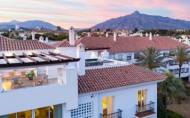 Revente - Apartment -
Marbella - Nueva Andalucía