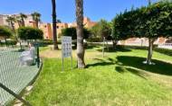 Resale - Bungalow -
Torrevieja - Torreblanca