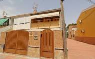 Reventa - Town House -
Torrevieja - Playa De Los Naufragos