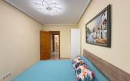 Herverkoop - Apartamento -
Torrevieja - Playa del Cura