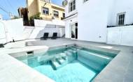 Revente - Villa -
Villamartin - Costa Blanca