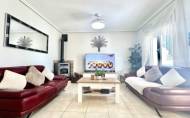 Reventa - Villa -
Villamartin - Costa Blanca