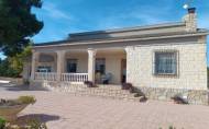 Reventa - Villa -
Yecla - Inland