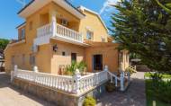 Revente - Villa -
Orihuela Costa - Costa Blanca