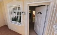 Herverkoop - Town House -
Villamartin - Las filipinas