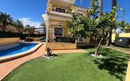 Revente - Villa -
Orihuela Costa - Costa Blanca