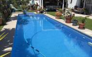 Herverkoop - Villa -
Torrevieja - Torreta Florida