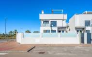 Resale - Villa -
Los Alcazares