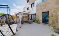 Herverkoop - Town House -
Villamartin - Costa Blanca