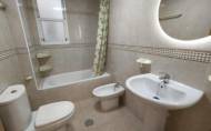 Herverkoop - Apartamento -
Torrevieja - Centro