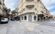 Revente - Apartamento -
Torrevieja - Centro