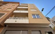 Herverkoop - Apartamento -
Torrevieja - Playa del Cura