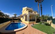 Herverkoop - Villa -
Orihuela Costa - Costa Blanca