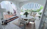 Reventa - Villa -
Villamartin - Costa Blanca