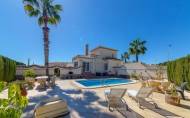 Reventa - Villa -
Orihuela Costa - Costa Blanca