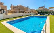 Herverkoop - Villa -
Orihuela Costa - Costa Blanca
