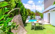 Resale - Villa -
Orihuela Costa - Villamartín