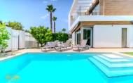 Resale - Villa -
Orihuela Costa - Villamartín
