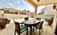 Herverkoop - Town House -
Torre de la Horadada - Costa Blanca