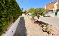 Resale - Bungalow -
Torrevieja - Torreblanca