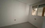Herverkoop - Apartamento -
Torrevieja - Centro
