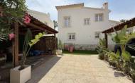Revente - Villa -
Orihuela Costa - Costa Blanca
