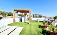 Reventa - Villa -
Las Filipinas - Inland