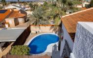 Resale - Villa -
Torrevieja - La Siesta - El Salado - Torreta