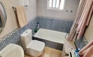 Herverkoop - Town House -
Villamartin - Las filipinas