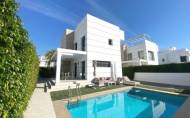 Reventa - Villa -
Ciudad Quesada - Doña Pepa