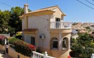 Reventa - Villa -
Villamartin - Costa Blanca
