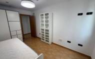 Revente - Apartamento -
Torrevieja - Centro