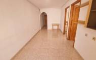 Herverkoop - Apartamento -
Torrevieja - Centro