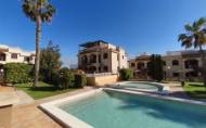 Herverkoop - Bungalow -
Torrevieja - Parque Acuático - Sector 25