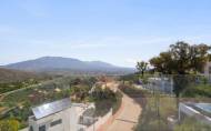 Reventa - Villa -
La Mairena - Inland