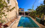 Herverkoop - Town House -
San Miguel de Salinas - Inland