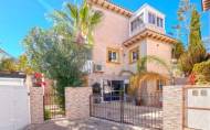 Herverkoop - Villa -
La Zenia - Costa Blanca
