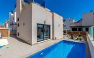 Revente - Villa -
Torrevieja - Aguas Nuevas