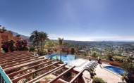 Revente - Apartment -
Marbella - Nueva Andalucía