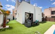 Revente - Villa -
Torrevieja - Aguas Nuevas
