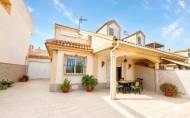 Herverkoop - Town House -
Torre de la Horadada - Costa Blanca