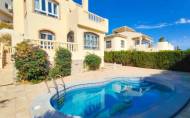 Revente - Villa -
Villamartin - Costa Blanca