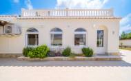 Resale - Villa -
Torrevieja - Costa Blanca