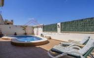 Resale - Villa -
Lomas del Rame