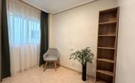 Herverkoop - Apartamento -
Torrevieja - Centro