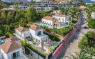 Revente - Villa -
Nueva Andalucía - Costa del Sol