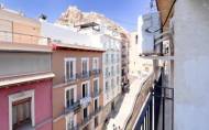 Herverkoop - Apartment -
Alicante - Center