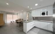 Herverkoop - Apartment -
Torrevieja - Estacion De Autobuses