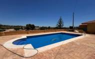 Herverkoop - Country House -
Albatera - Albatera - Country