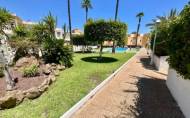 Resale - Bungalow -
Torrevieja - Torreblanca